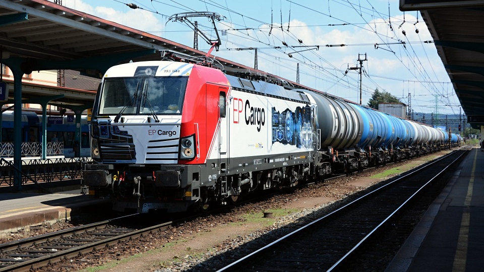 Siemens Vectron locomotive of EP Cargo, source: Siemens Mobility