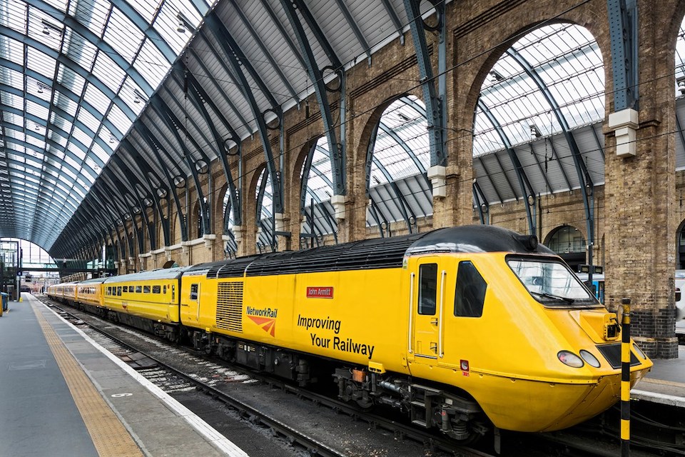 Yellow maintenance train (a former HST) at King's Cross in London