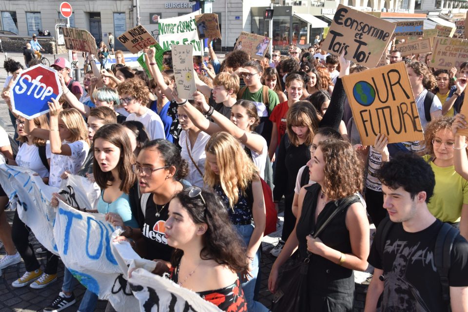 ​​Demonstration in Paris to save rail freight ‘for the planet and jobs’